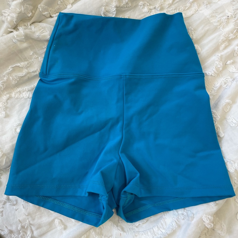 NEVER WORN CAPEZIO HIGH WAIST DANCE SHORTS